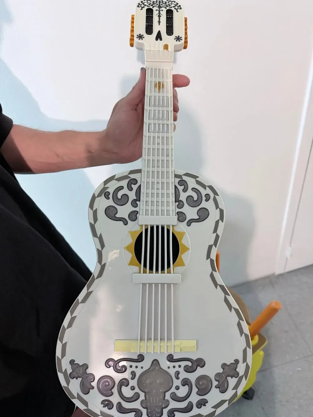 Disney Pixar Coco Interactive Miguel Toy Guitar Sound & Light Tested Working